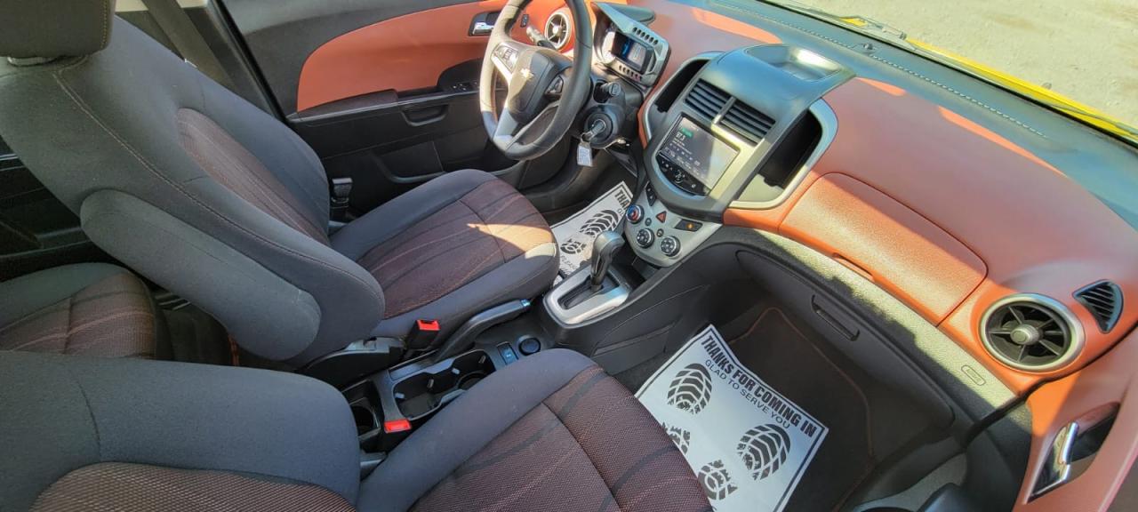 2015 Chevrolet Sonic LT Photo3