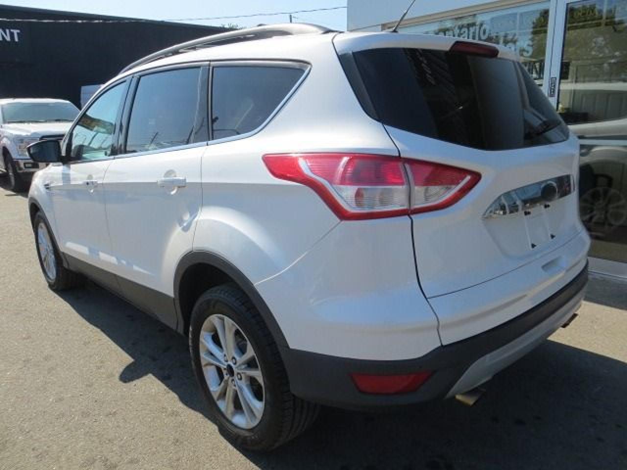 2013 Ford Escape CERTIFIED, SEL, 4X4, LEATHER, NAVIGATION, B-TOOTH - Photo #4