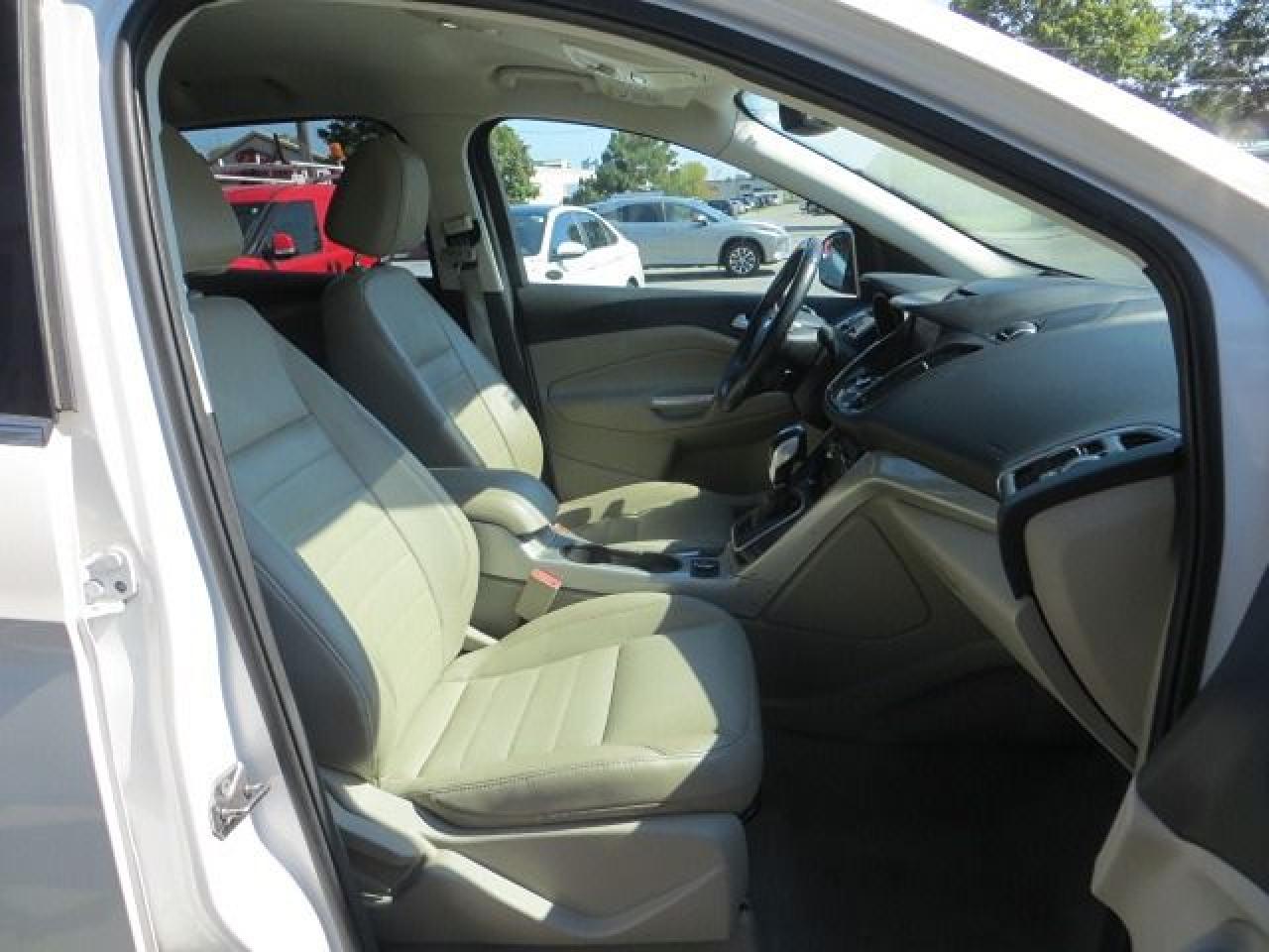 2013 Ford Escape CERTIFIED, SEL, 4X4, LEATHER, NAVIGATION, B-TOOTH - Photo #12
