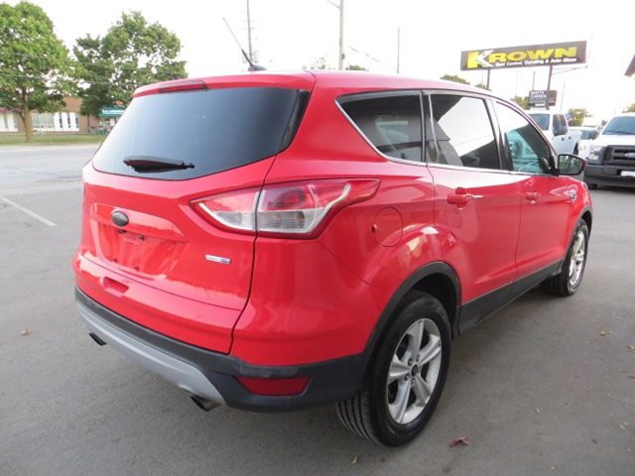 2016 Ford Escape CERTIFIED, 4X4, HEATED SEATS, REAR CAMERA,ONLY 83K - Photo #7