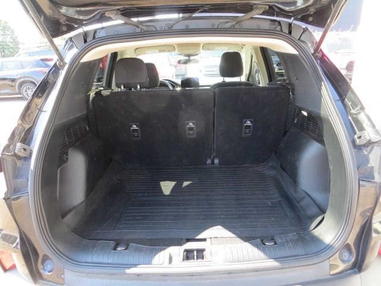 2020 Ford Escape CERTIFIED, 4X4, REAR CAMERA, HEATED SEATS, B-TOOTH - Photo #12