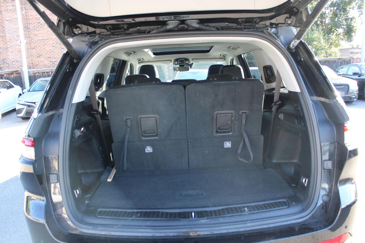 2023 Jeep Grand Cherokee L Limited 4x4 - Photo #12