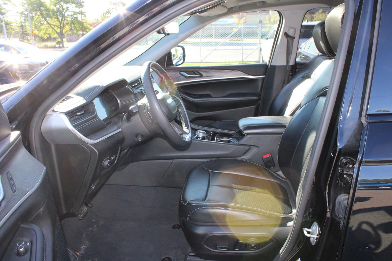2023 Jeep Grand Cherokee L Limited 4x4 - Photo #14