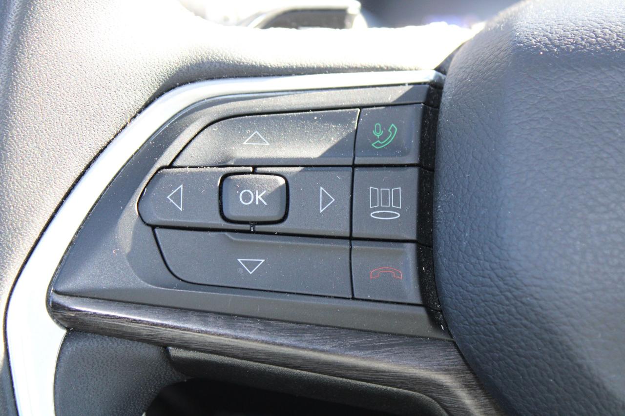 2023 Jeep Grand Cherokee L Limited 4x4 - Photo #29