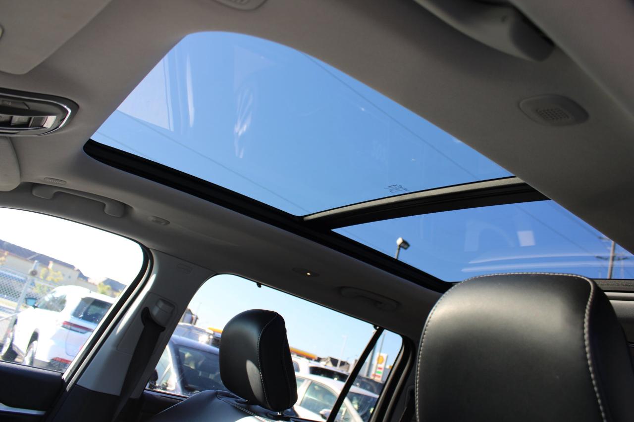 2023 Jeep Grand Cherokee L Limited 4x4 - Photo #11