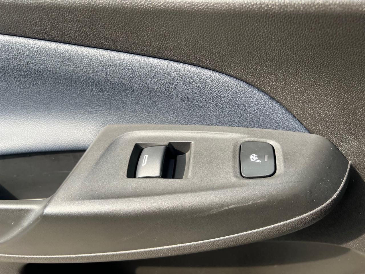 2023 Chevrolet Bolt EV Premier Photo13