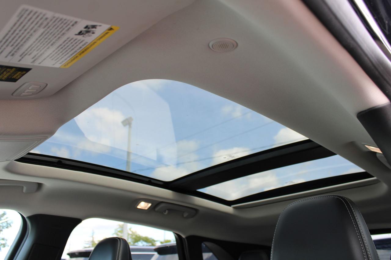 2023 Ford Escape Platinum AWD - Photo #12