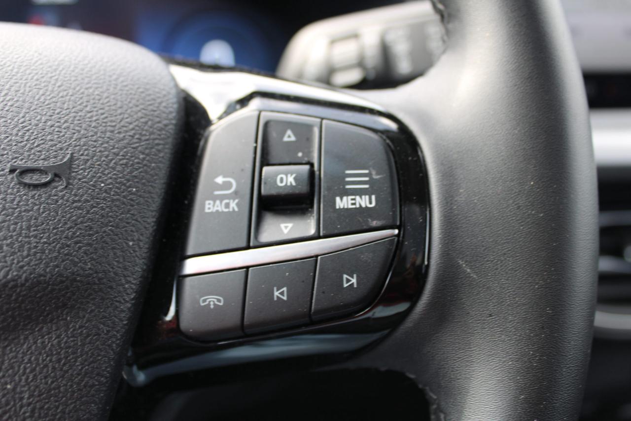 2023 Ford Escape Platinum AWD - Photo #19