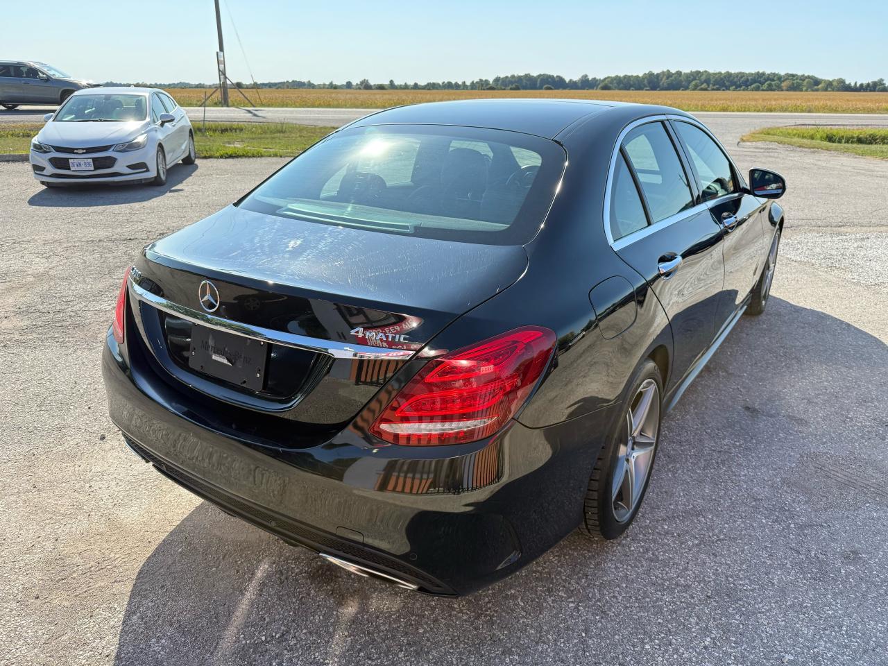 2015 Mercedes-Benz C300 Leather | Navigation | Sunroof Photo4