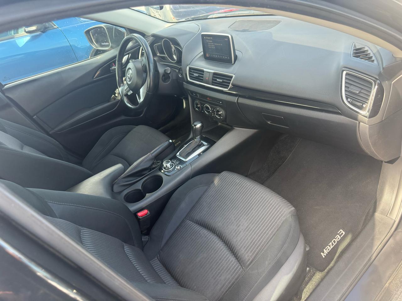 2016 Mazda MAZDA3 GS - Photo #10