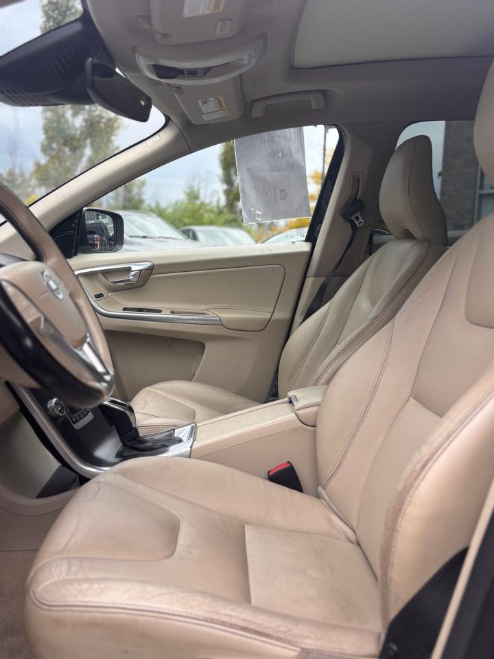 2015 Volvo XC60 T6 Premier Plus - Photo #4