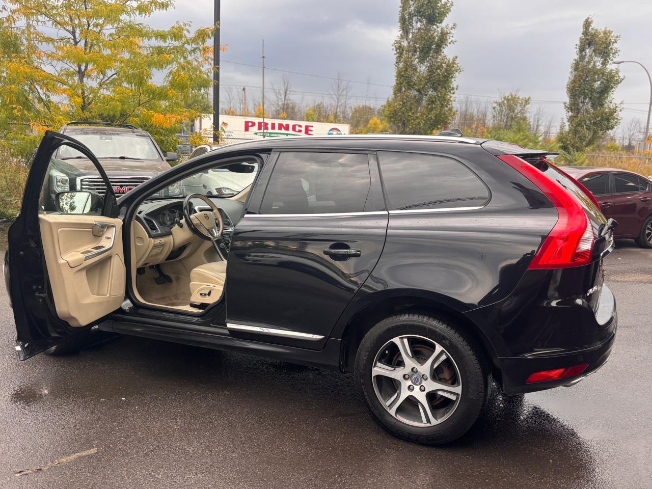 2015 Volvo XC60 T6 Premier Plus - Photo #15