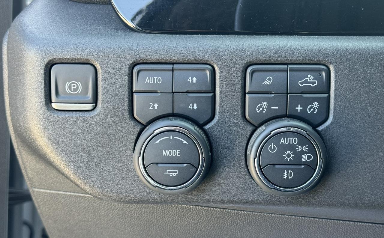 2023 Chevrolet Silverado 1500 4WD Crew Cab 147" ZR2 Photo