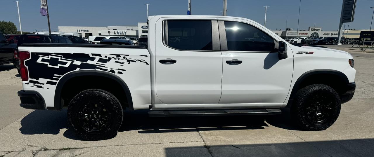 2023 Chevrolet Silverado 1500 4WD Crew Cab 147" ZR2 Photo