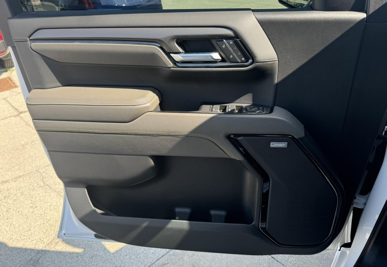 2023 Chevrolet Silverado 1500 4WD Crew Cab 147" ZR2 Photo