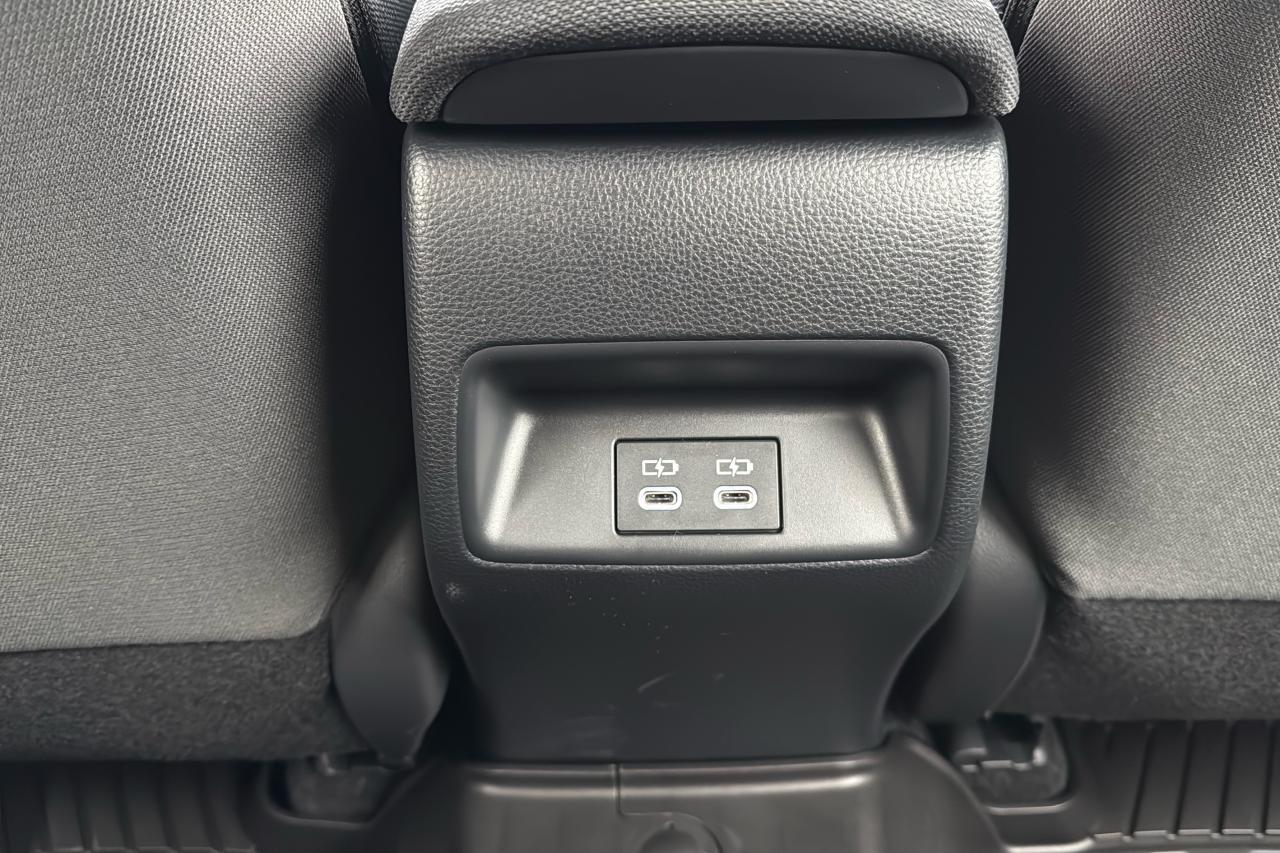 2026 Toyota Corolla LE Photo