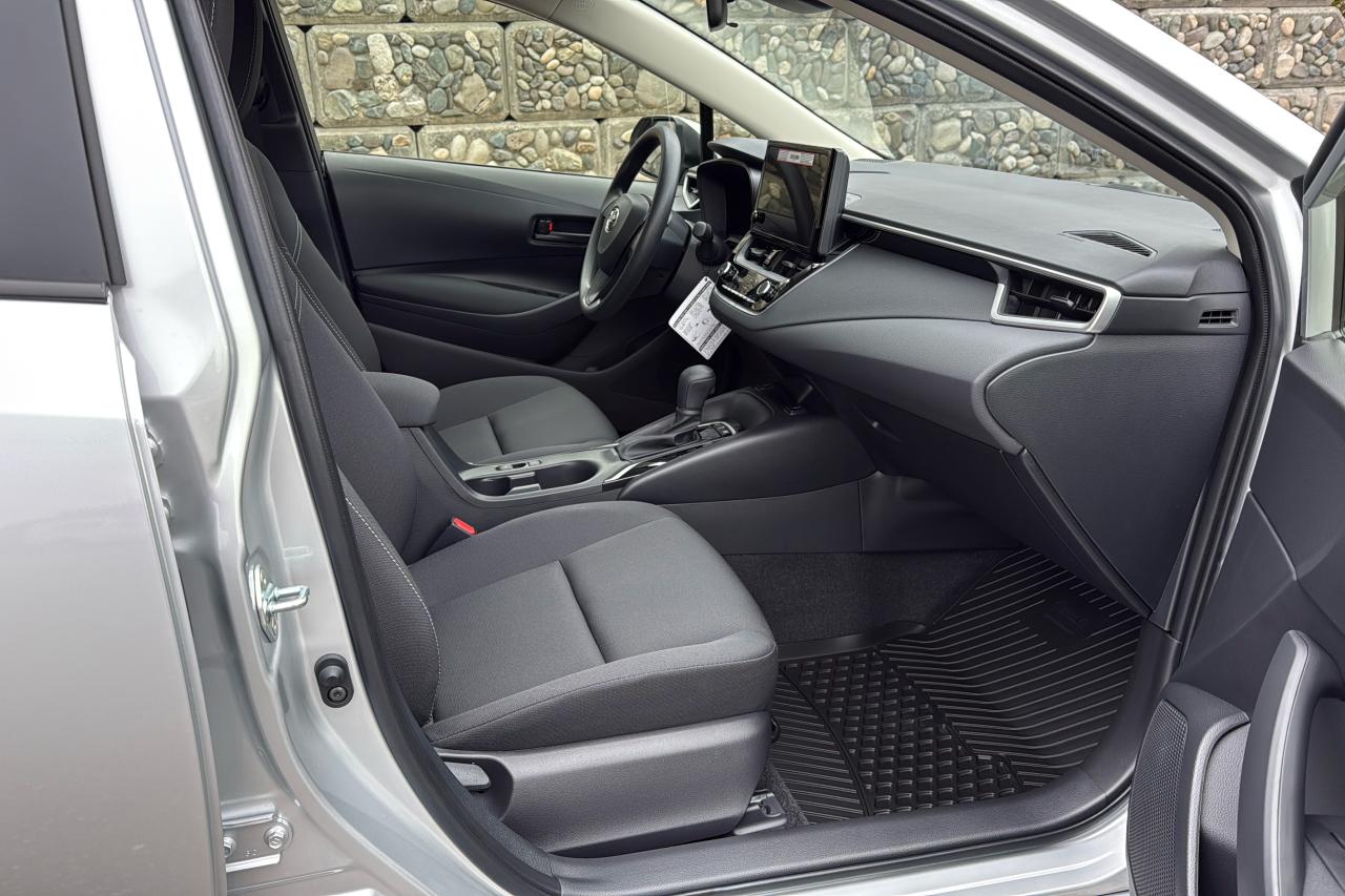 2026 Toyota Corolla LE Photo