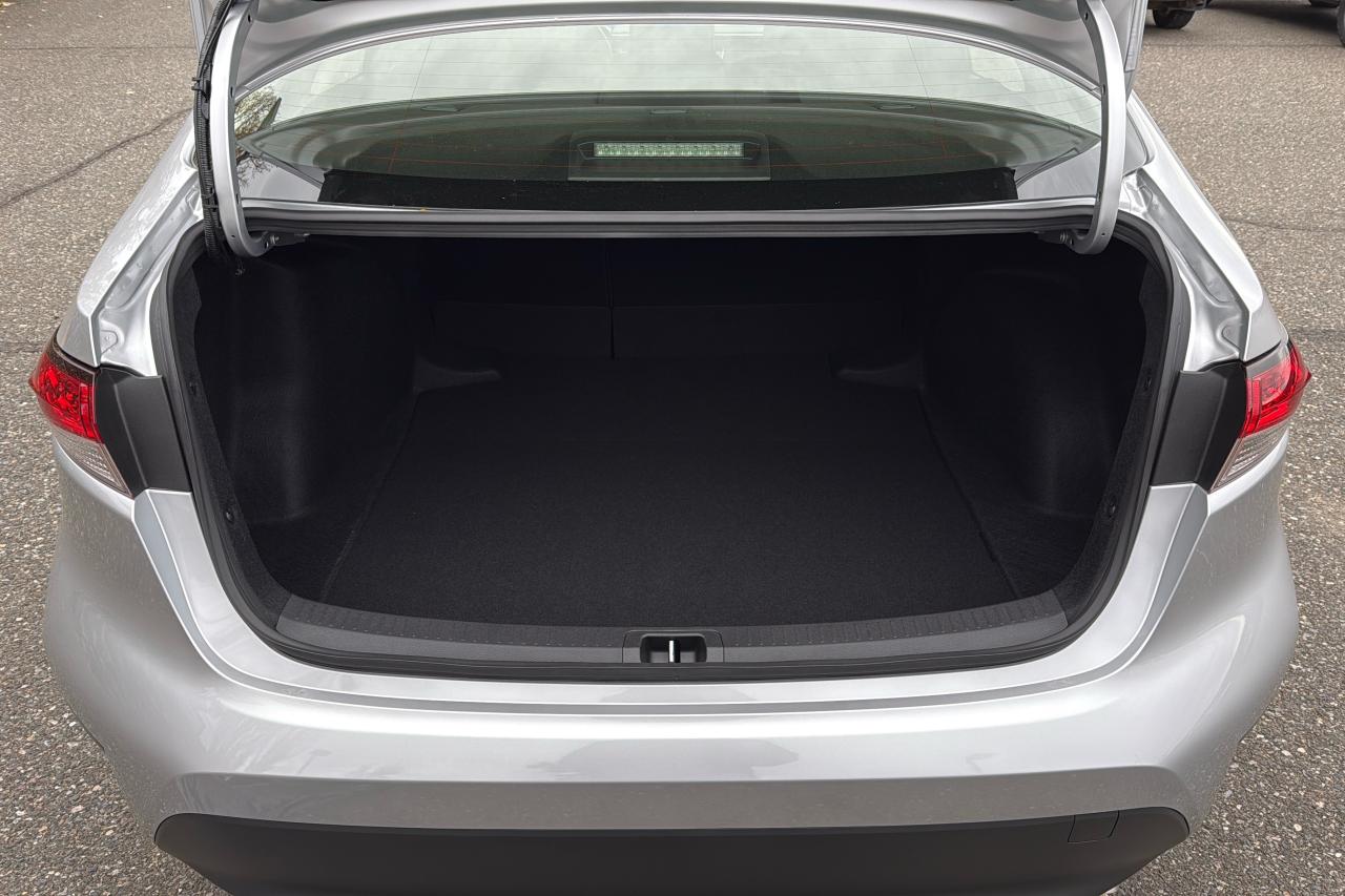 2026 Toyota Corolla LE Photo