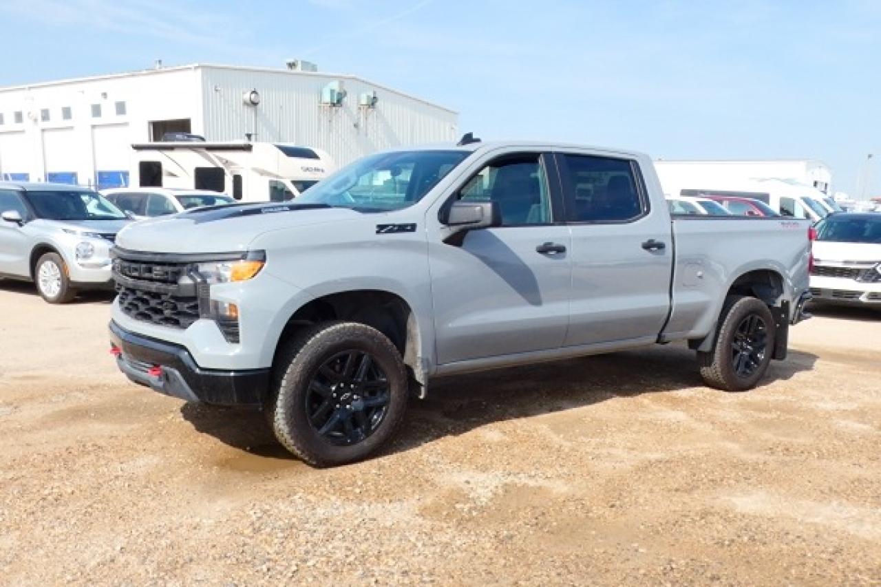 2025 Chevrolet Silverado 1500 Custom Trail Boss DSL w/Power cloth seats, BUC - Photo #2
