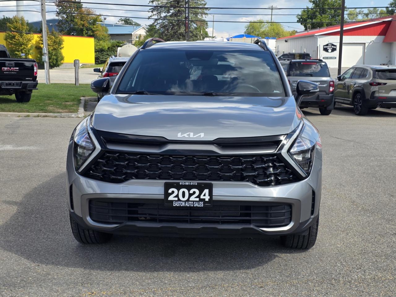 2024 Kia Sportage X-Line AWD , One Owner - Photo #2