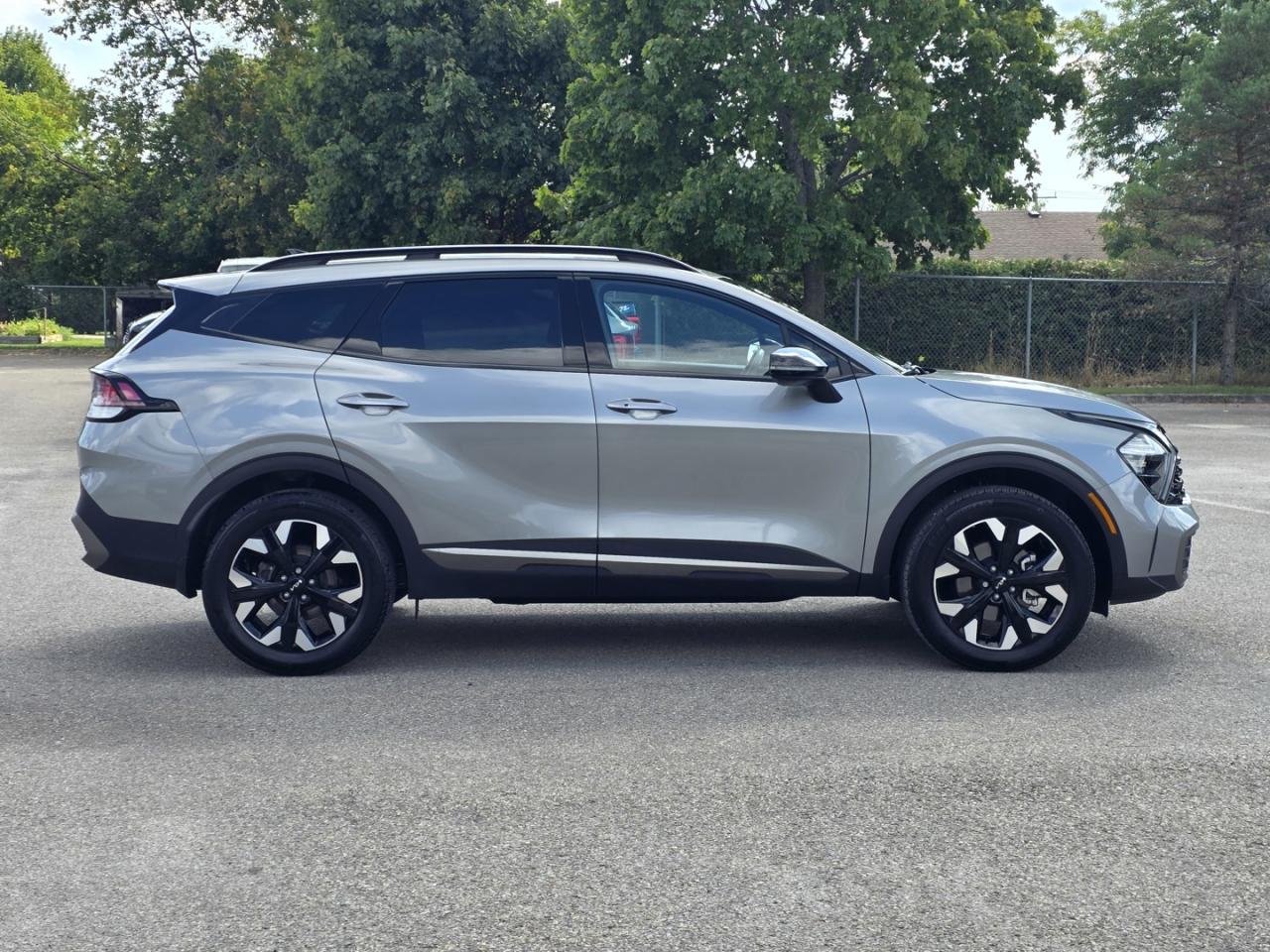 2024 Kia Sportage X-Line AWD , One Owner - Photo #4