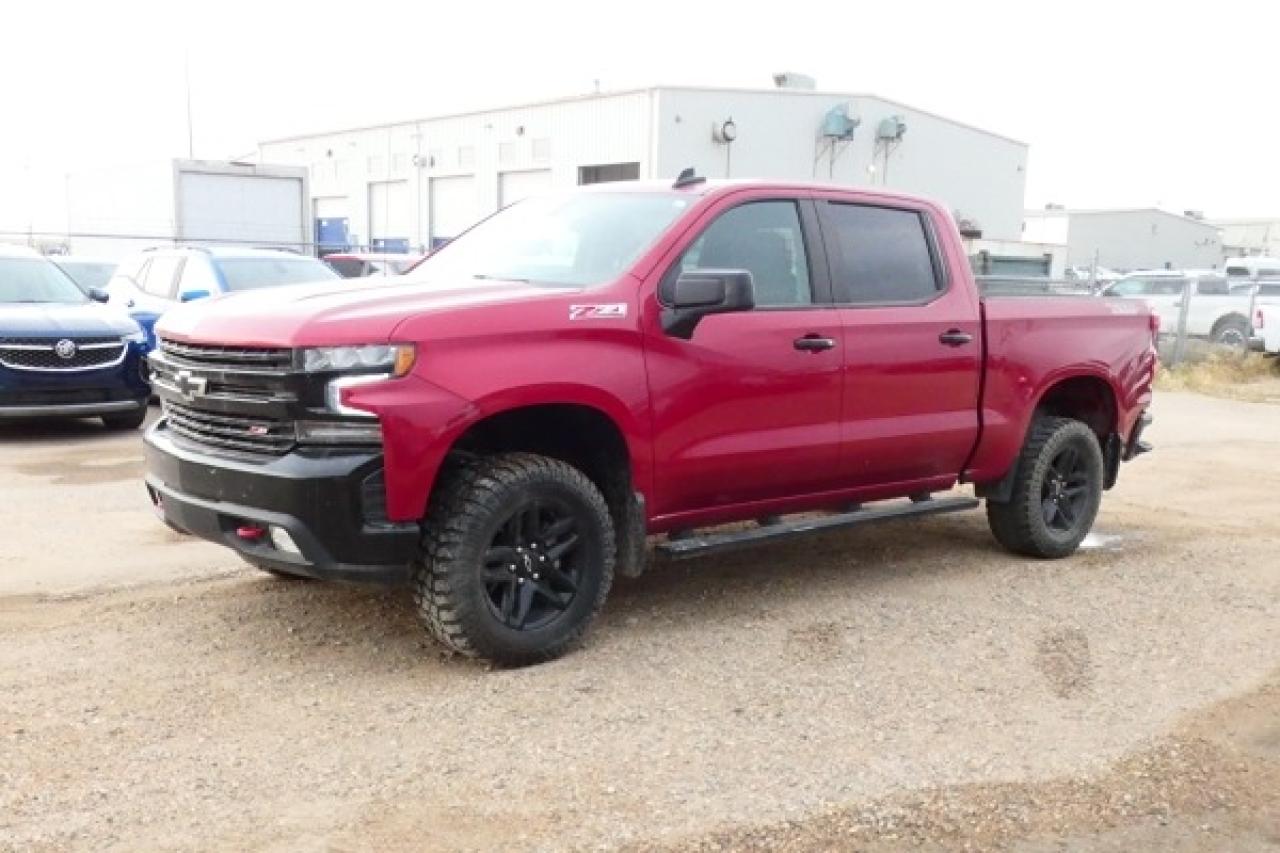 2022 Chevrolet Silverado 1500 LT Trail Boss w/Htd cloth seats, BUC - Photo #2