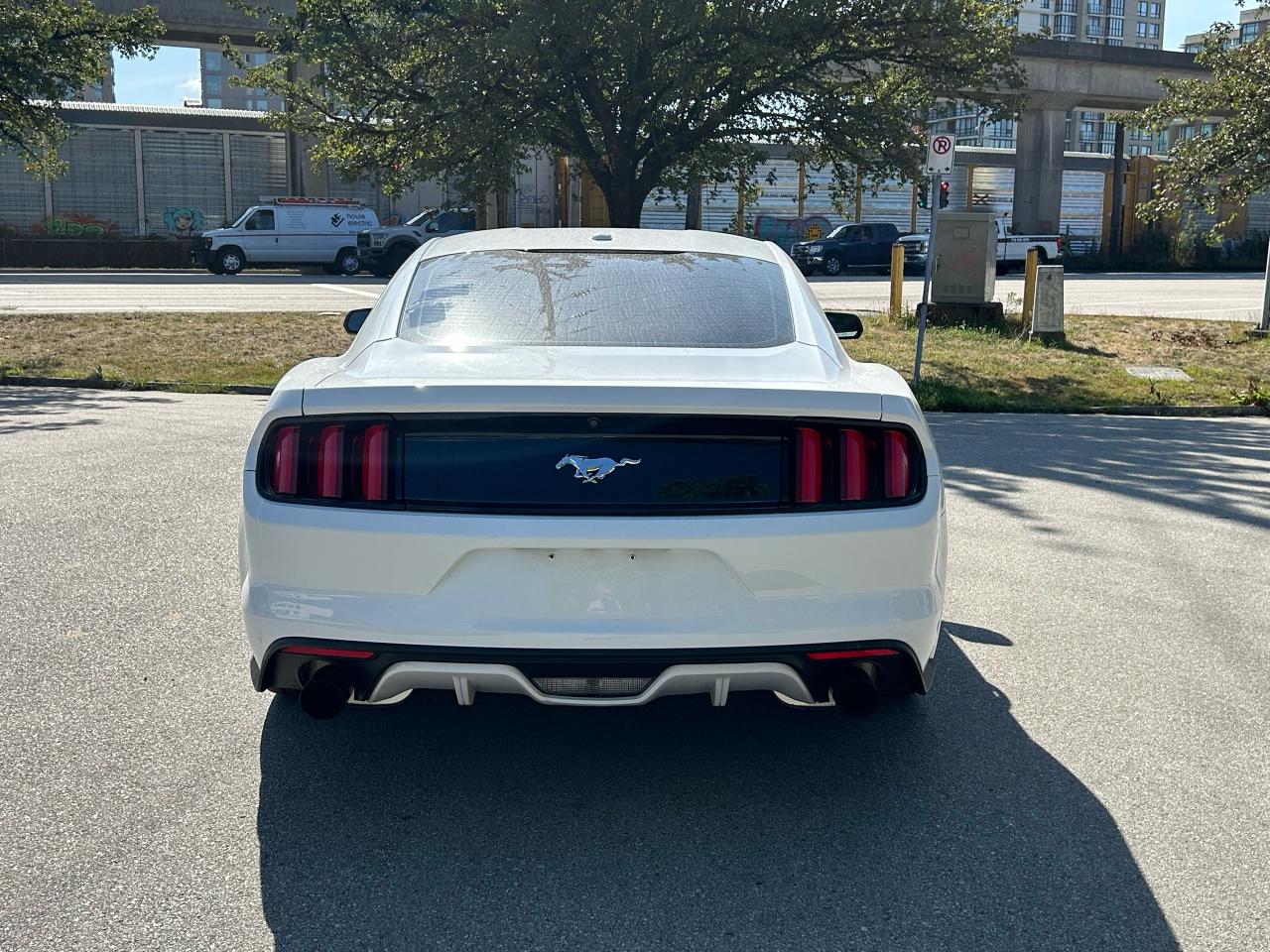2016 Ford Mustang EcoBoost Premium - Photo #7