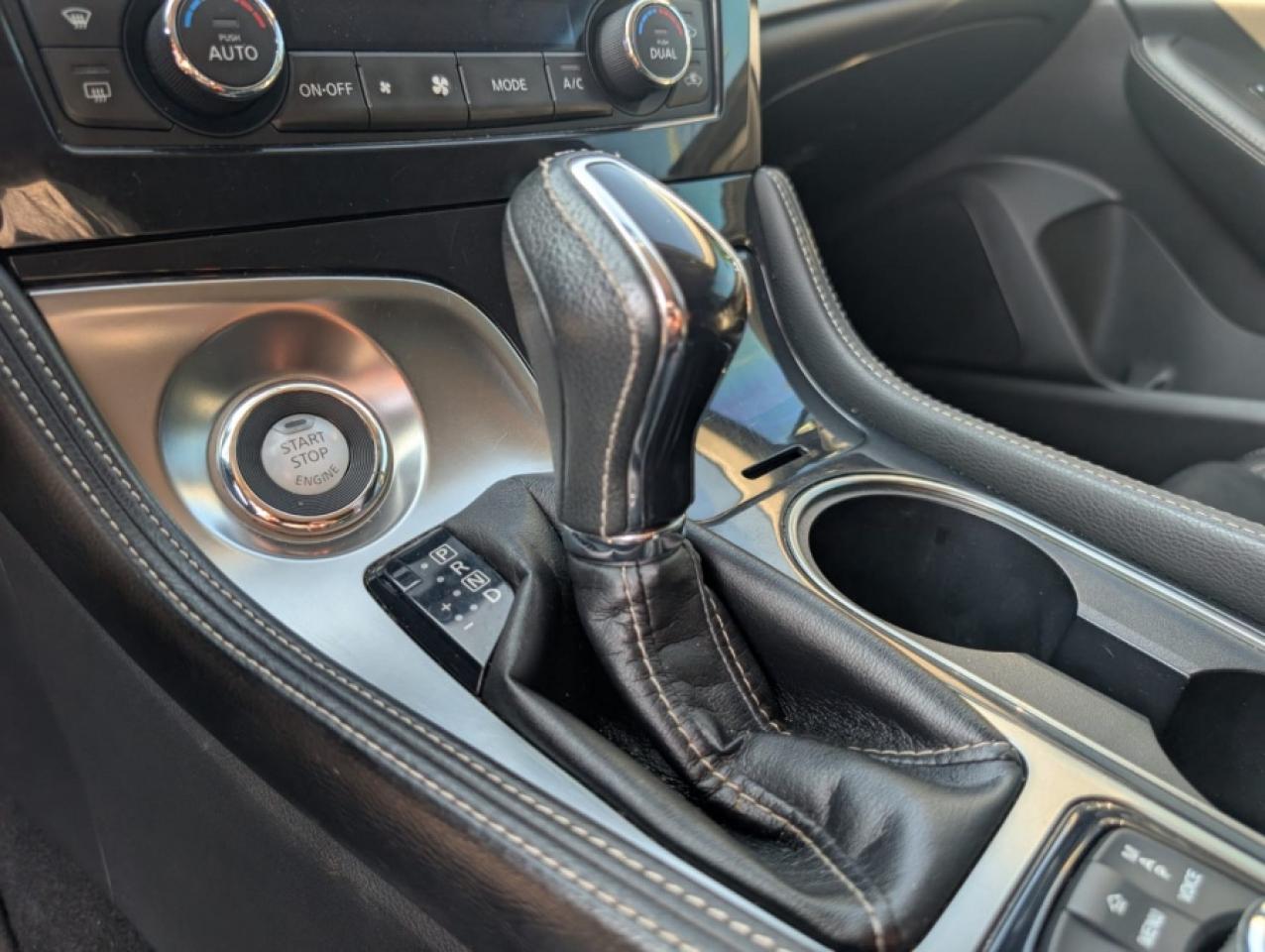 2018 Nissan Maxima SL / NAVI / LEATHER / SUNROOF - Photo #21
