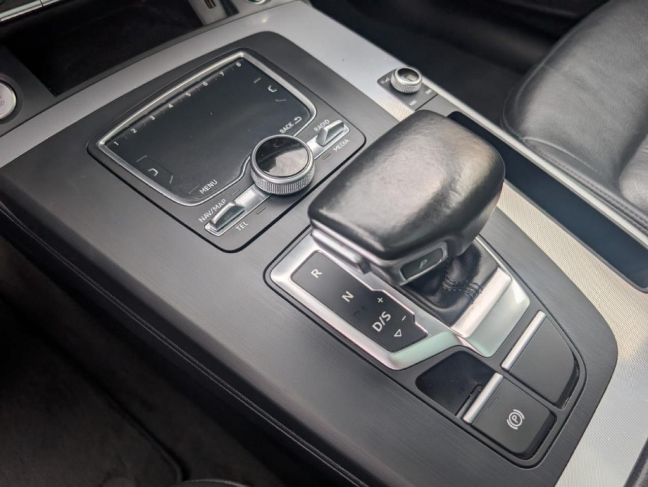 2018 Audi Q5 2.0T QUATTRO PROGRESSIVE / SUNROOF / VIRTUAL / VIR - Photo #17