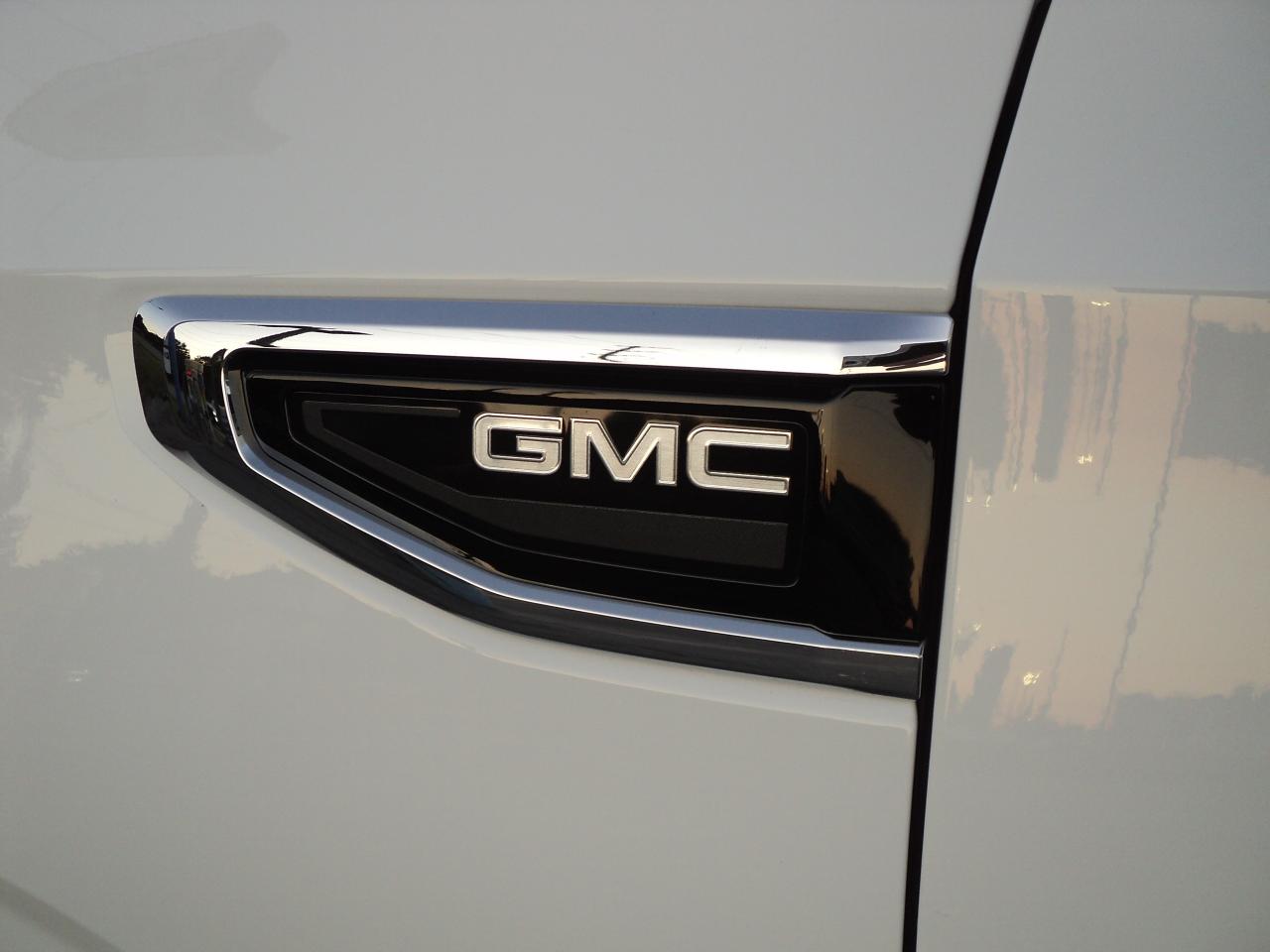 2024 GMC Yukon SLE 4WD 5.3L8cyl 8Passenger - Photo #26