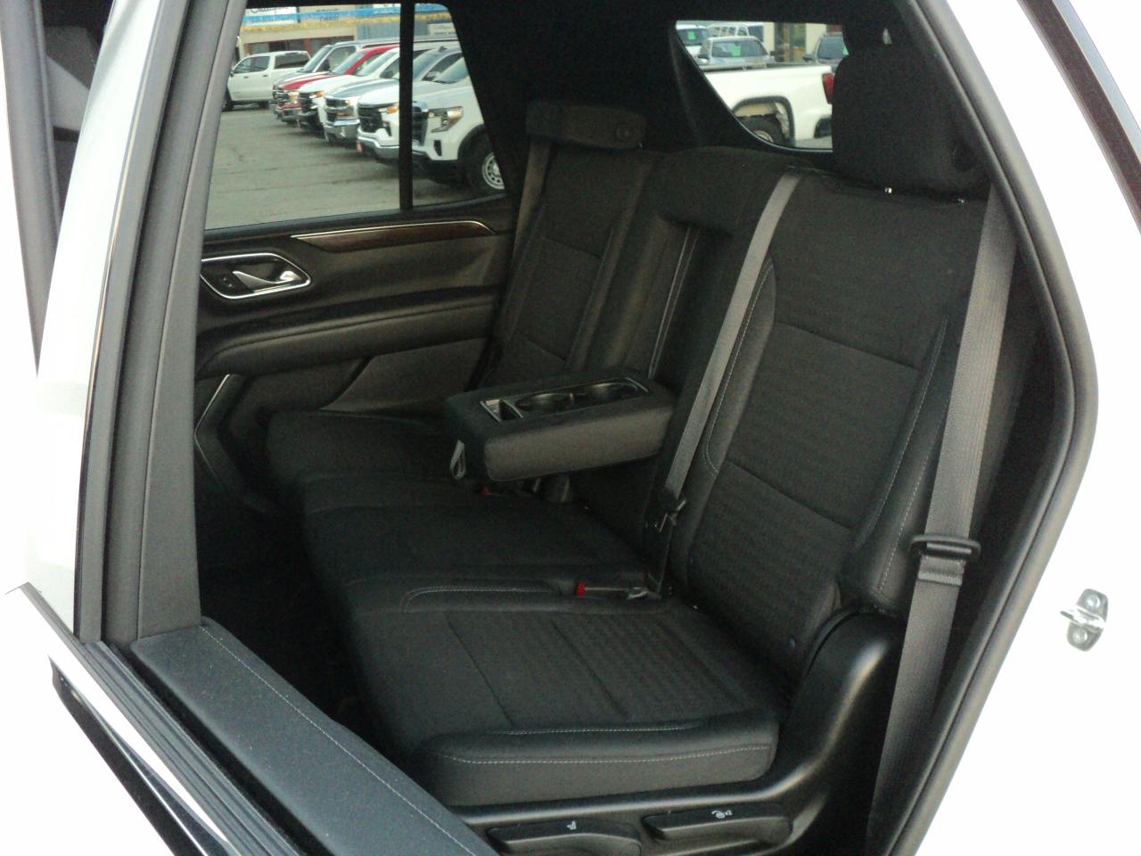 2024 GMC Yukon SLE 4WD 5.3L8cyl 8Passenger - Photo #13