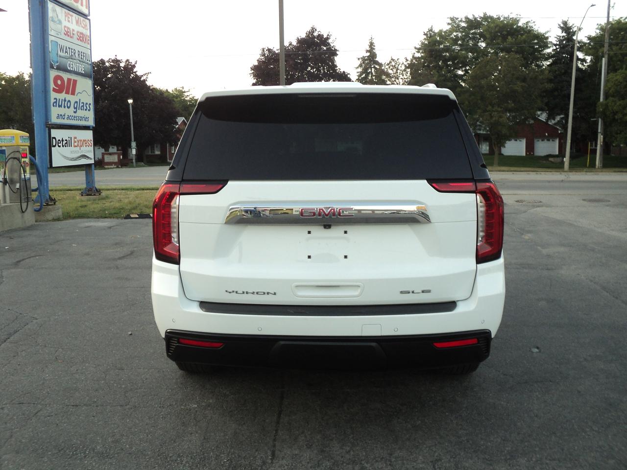 2024 GMC Yukon SLE 4WD 5.3L8cyl 8Passenger - Photo #8