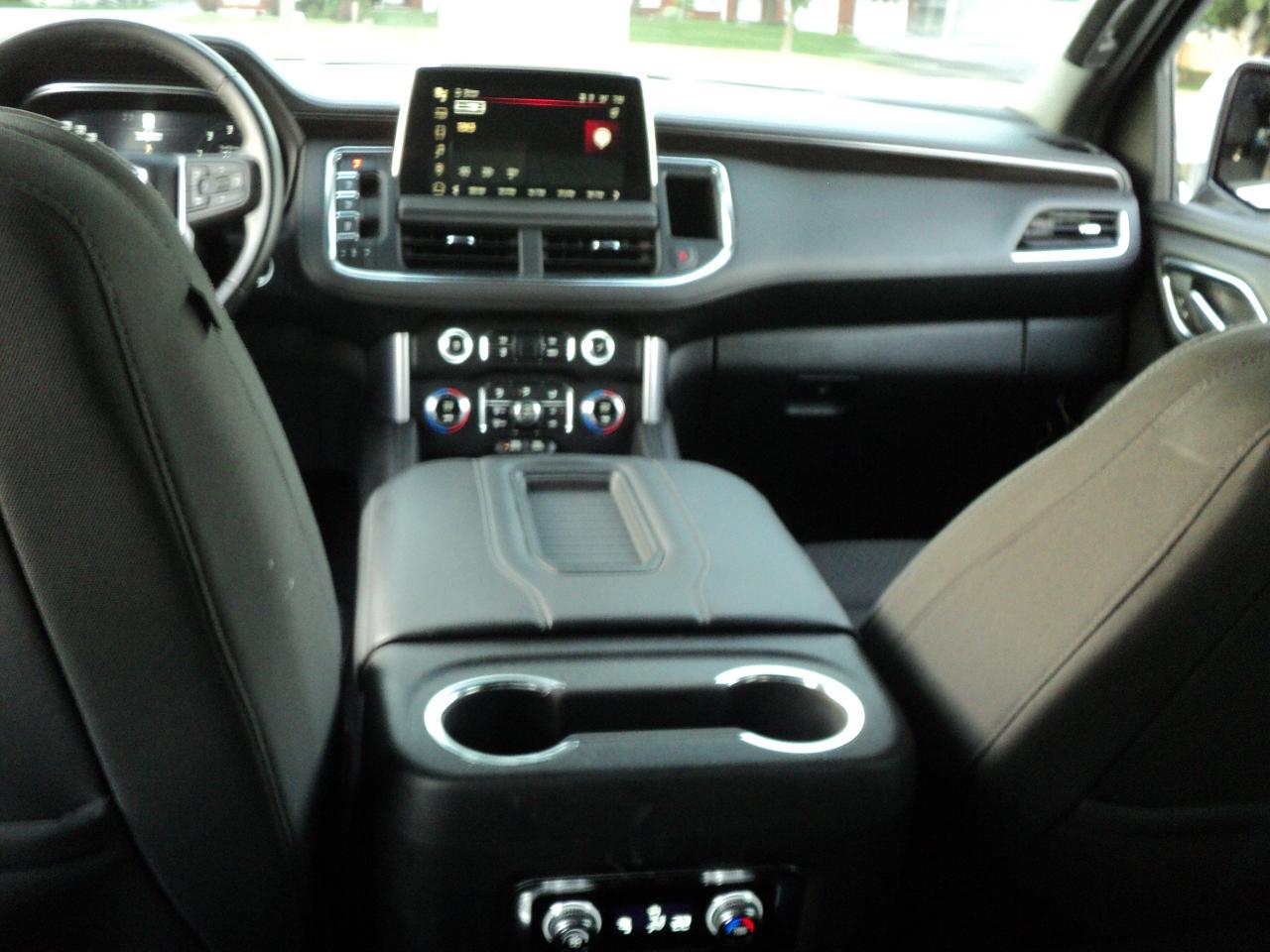 2024 GMC Yukon SLE 4WD 5.3L8cyl 8Passenger - Photo #16