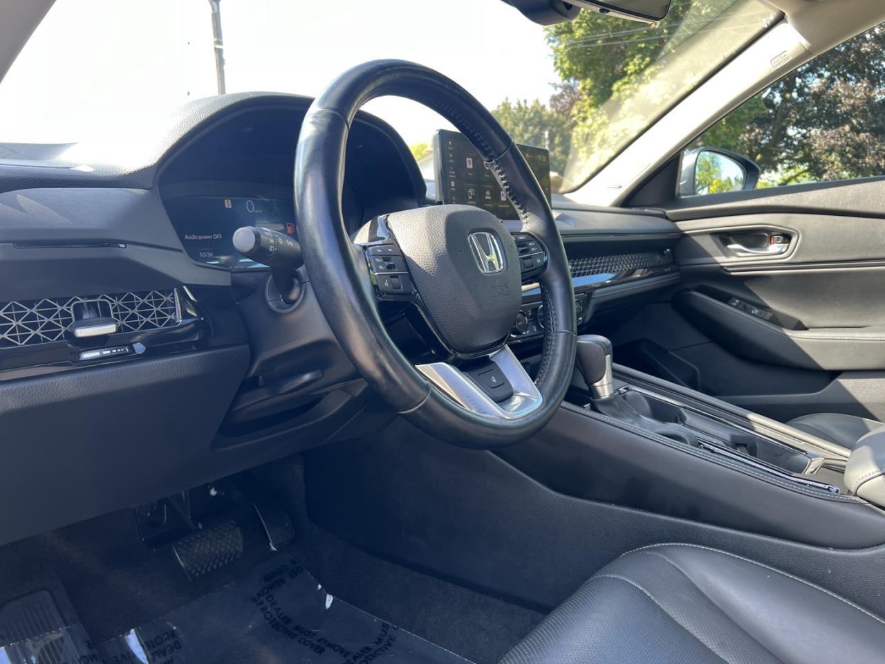 2023 Honda Accord Hybrid Touring CVT Photo