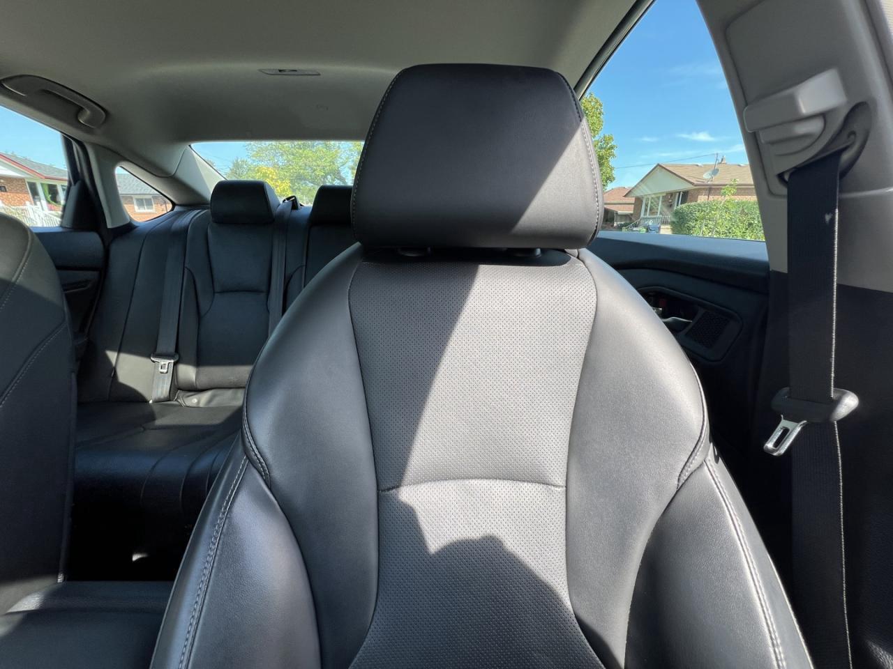 2023 Honda Accord Hybrid Touring CVT Photo