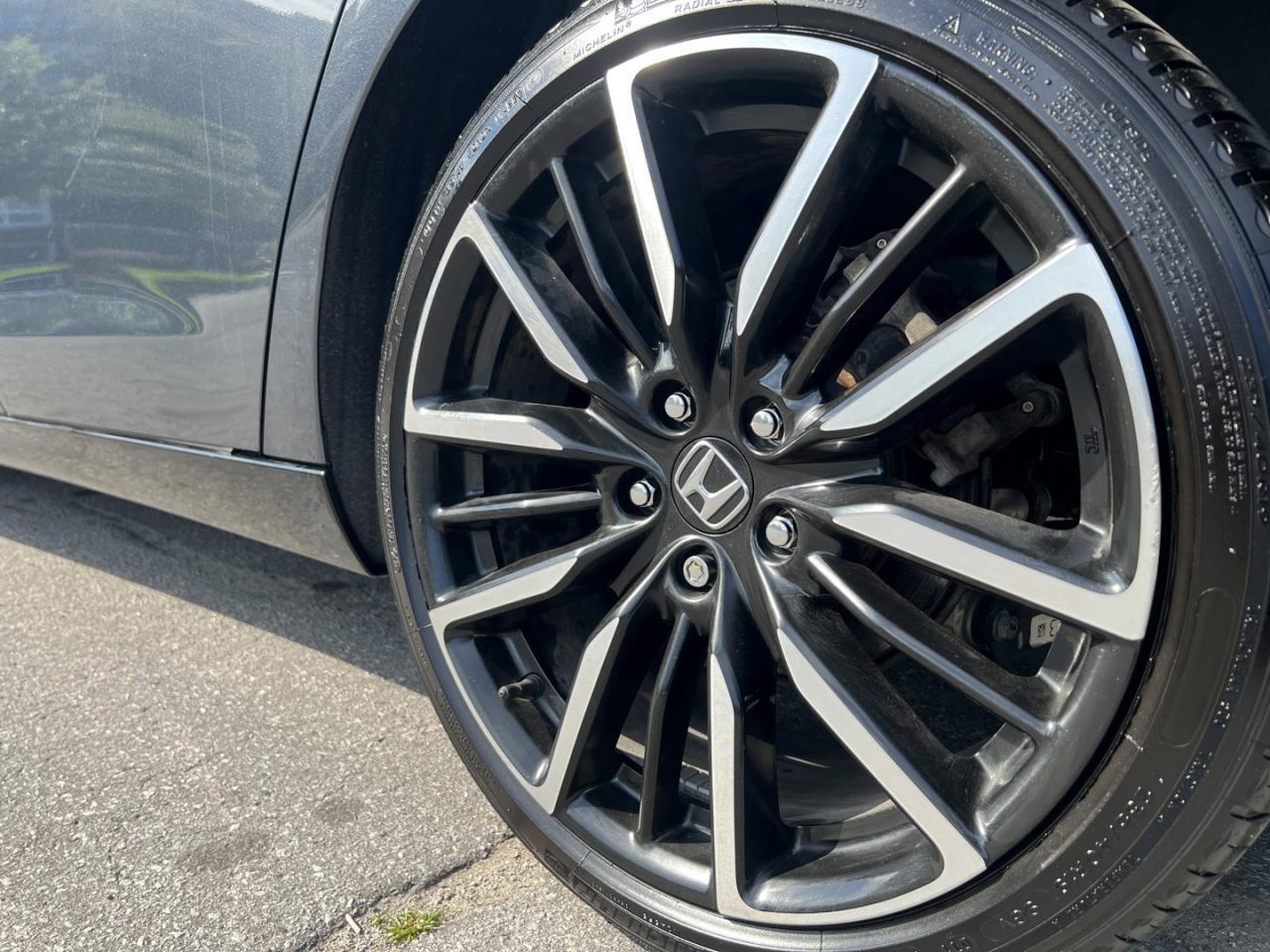 2023 Honda Accord Hybrid Touring CVT Photo