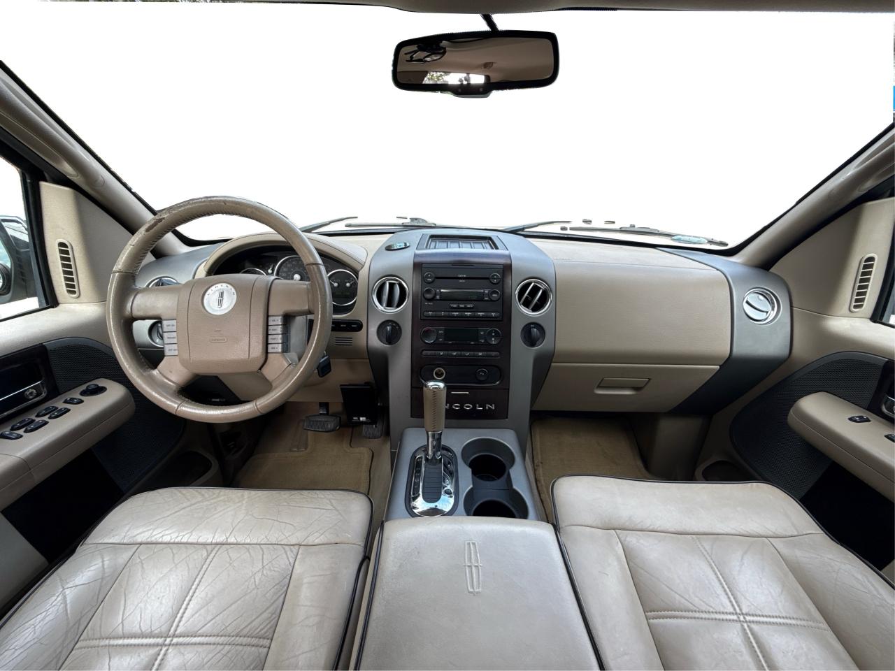 2006 Lincoln Mark LT  - Photo #22