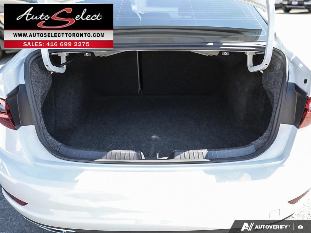 2021 Volkswagen Jetta Execline Apple Carplay - Sunroof - Leather - Clean Carfax Photo