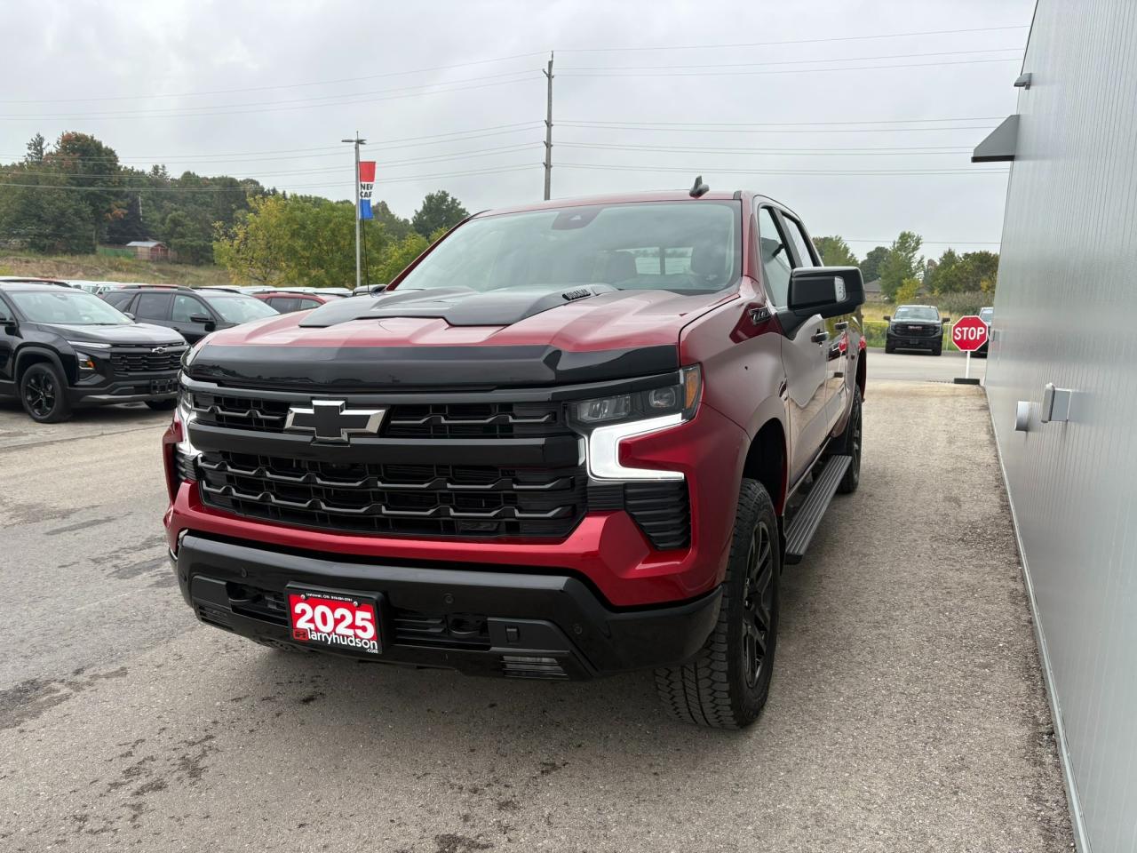 2025 Chevrolet Silverado 1500 LT Trail Boss One Owner | Leather | Sunroof | 20" Wheels Photo