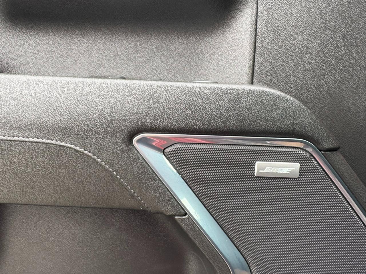 2025 Chevrolet Silverado 1500 LT Trail Boss One Owner | Leather | Sunroof | 20" Wheels Photo