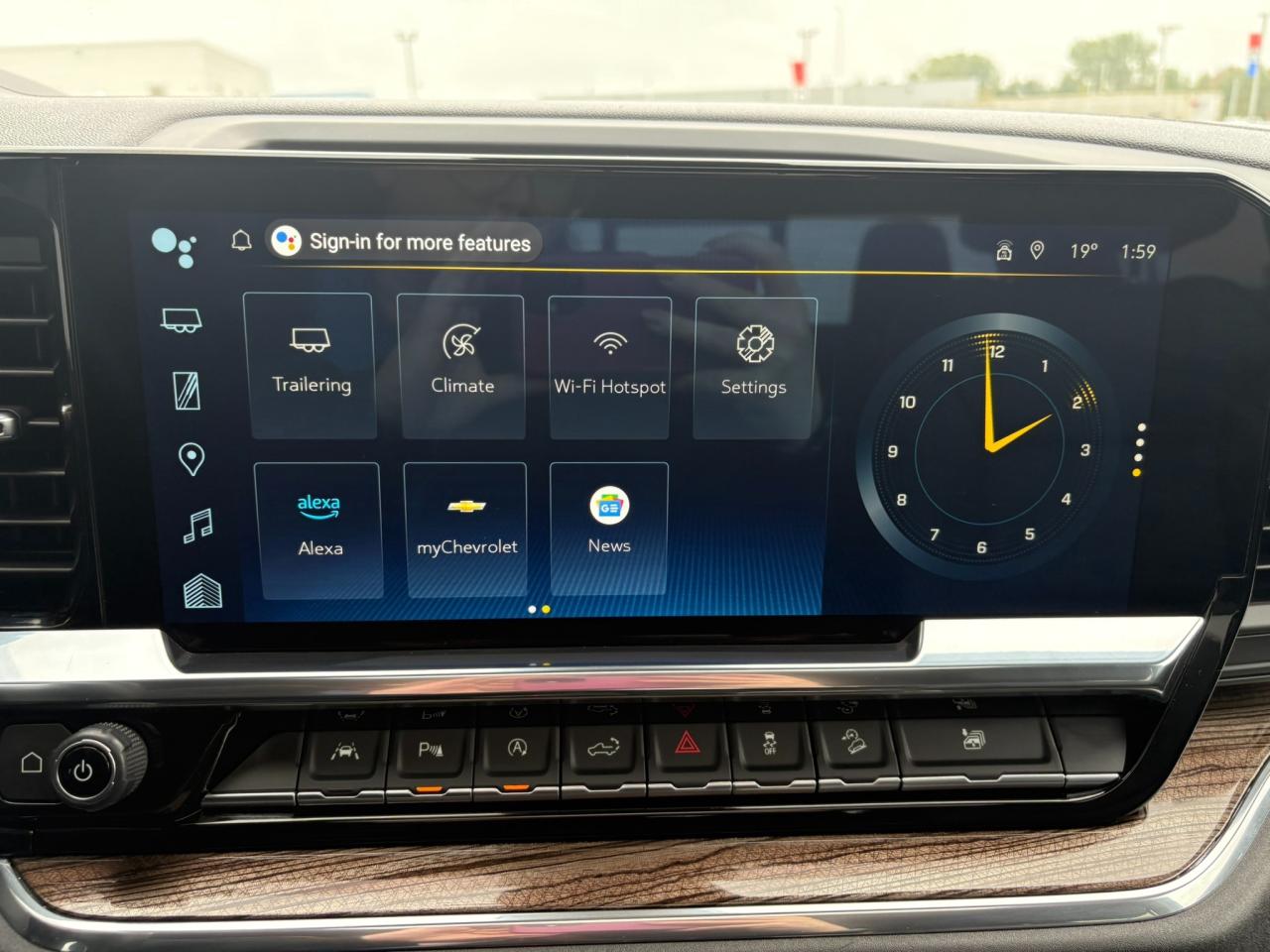 2025 Chevrolet Silverado 1500 LT Trail Boss One Owner | Leather | Sunroof | 20" Wheels Photo