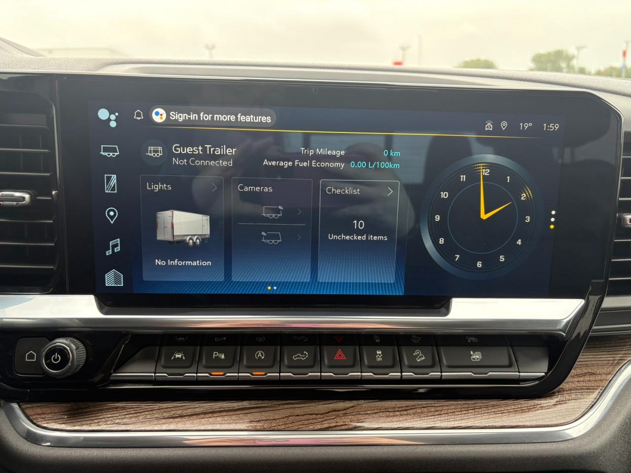 2025 Chevrolet Silverado 1500 LT Trail Boss One Owner | Leather | Sunroof | 20" Wheels Photo