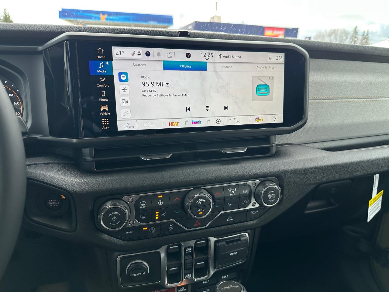 2026 Jeep Gladiator Willys Photo