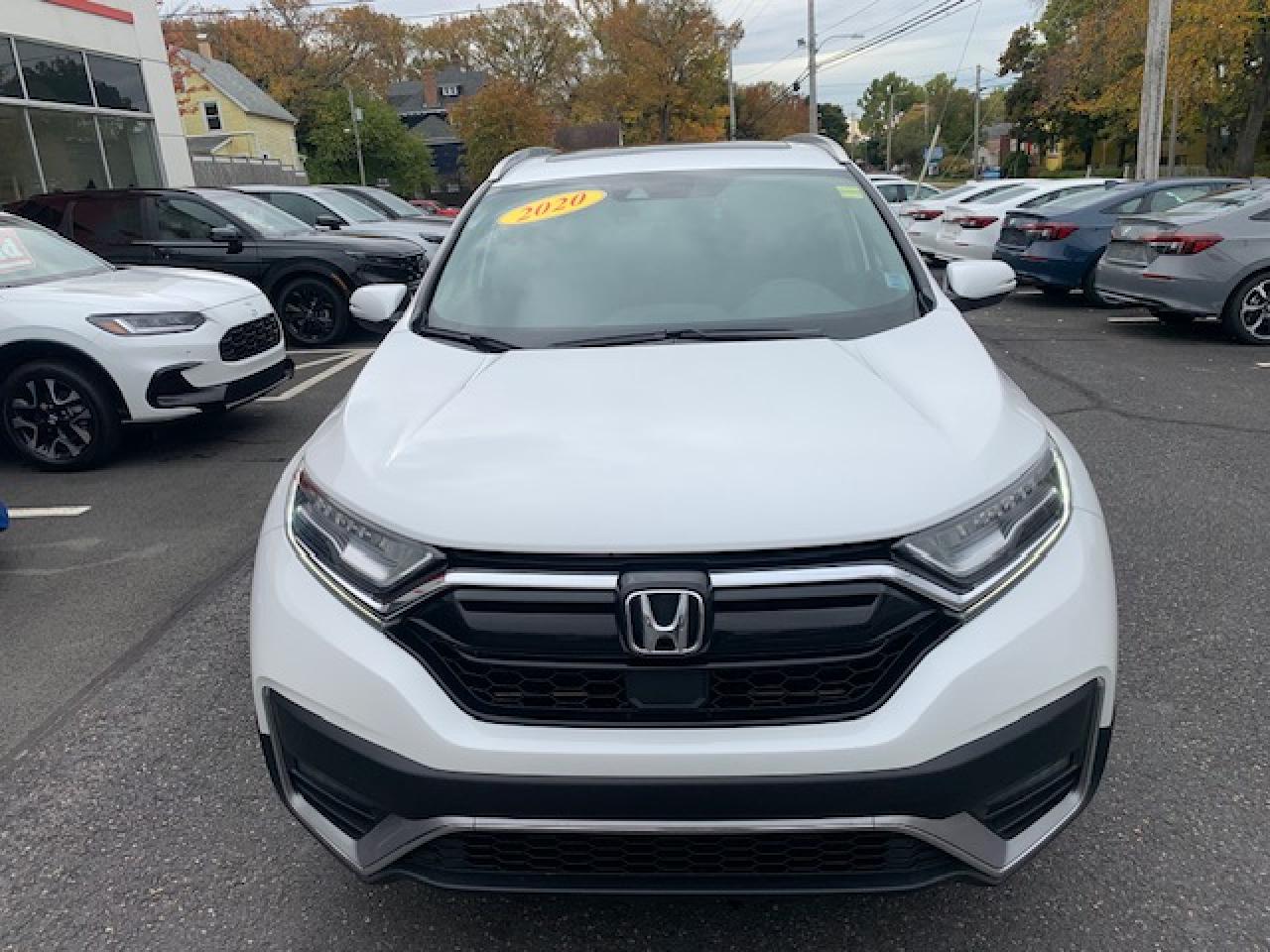 2020 Honda CR-V Touring Photo2