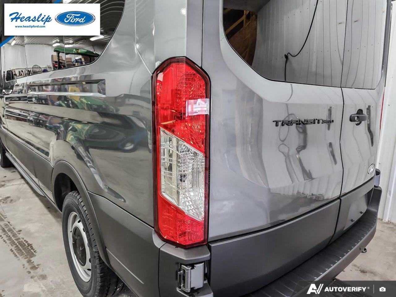 2026 Ford Transit Passenger Wagon XL Photo