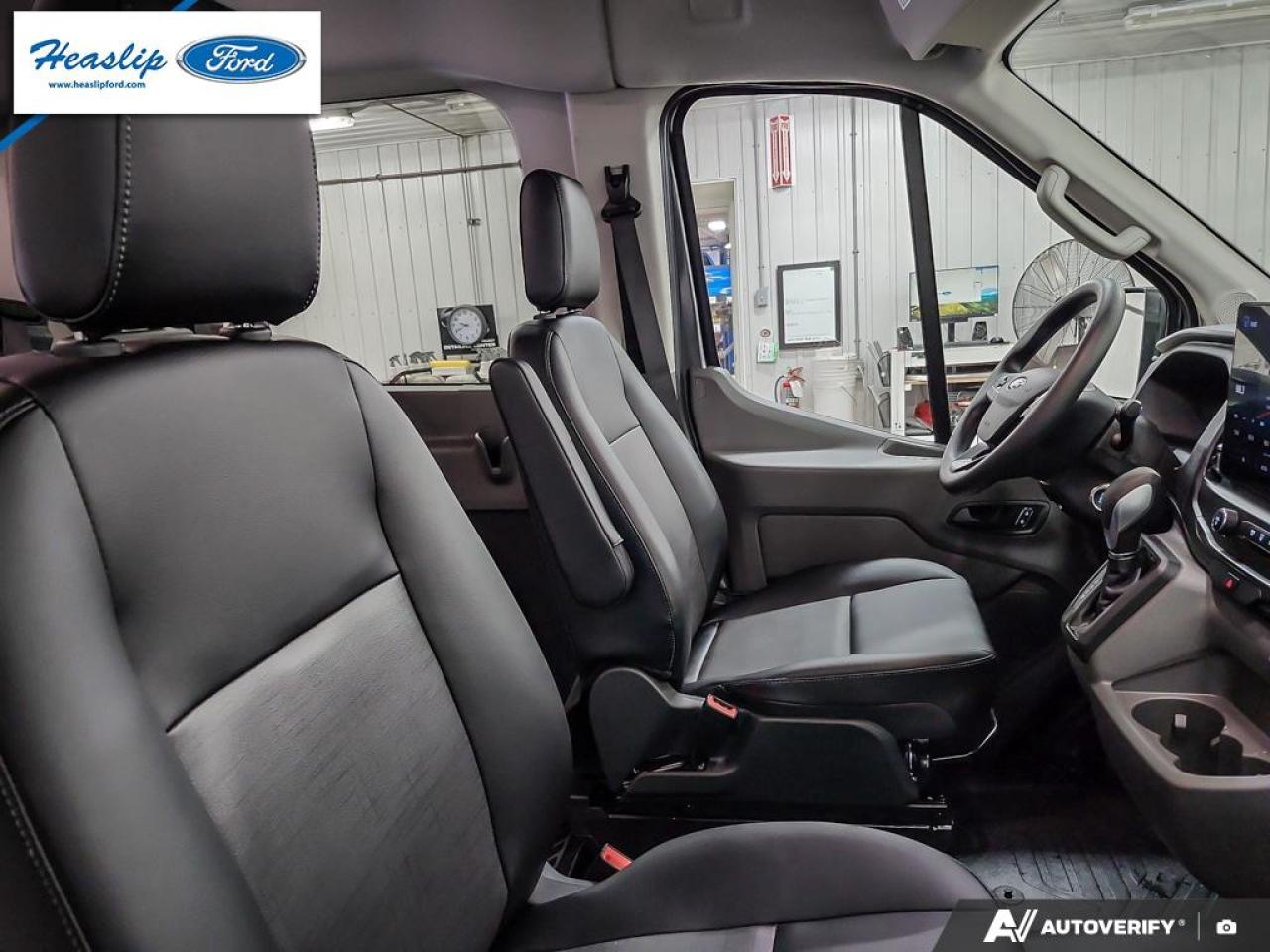 2026 Ford Transit Passenger Wagon XL Photo