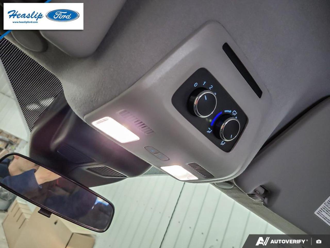 2026 Ford Transit Passenger Wagon XL Photo