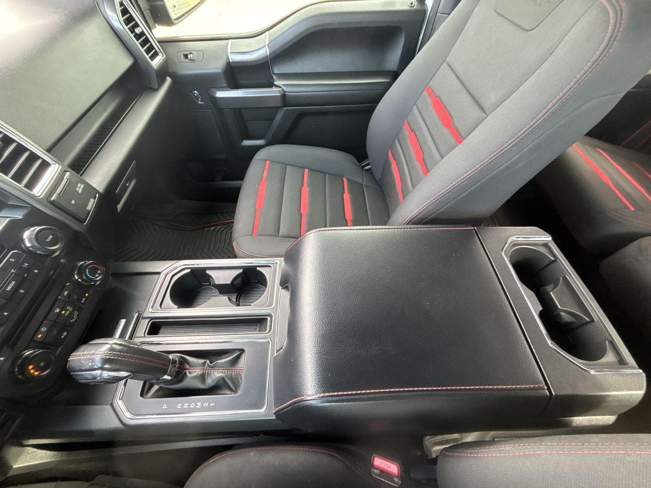 2016 Ford F-150 XLT 4WD SuperCrew 145 Photo5