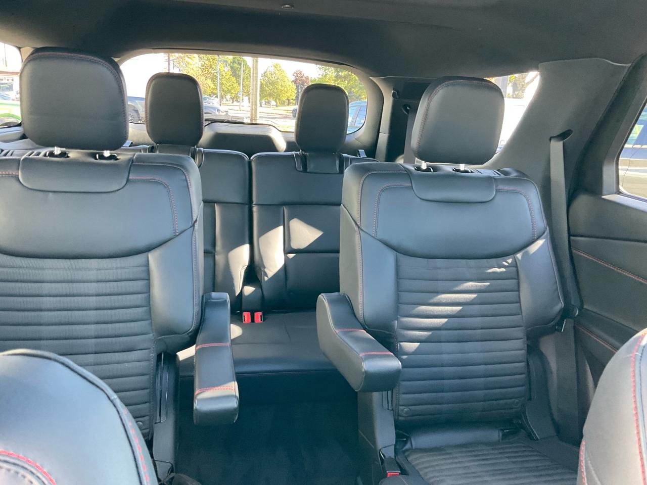 2025 Ford Explorer ST-Line Photo5