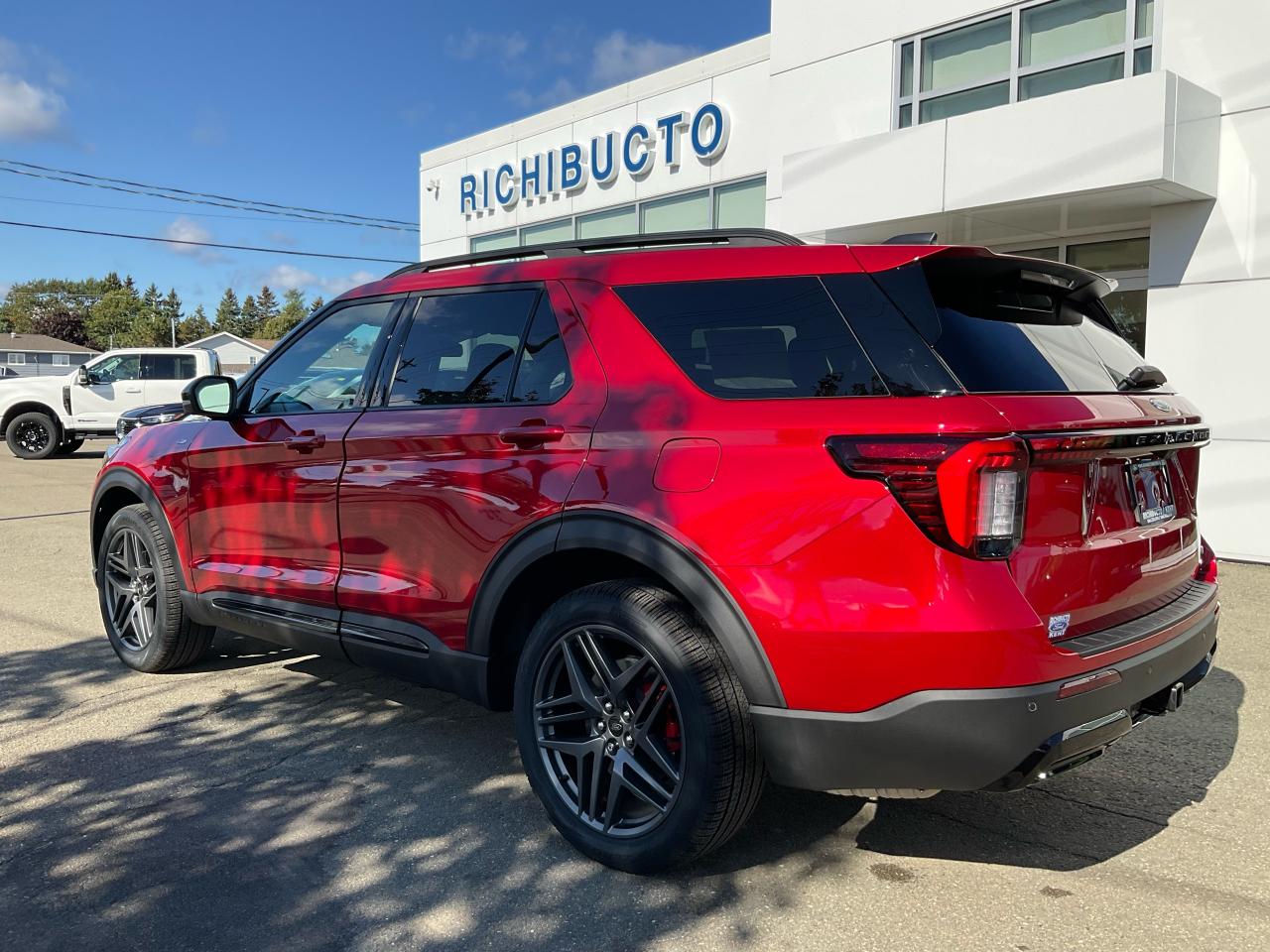 2025 Ford Explorer ST-Line Photo4